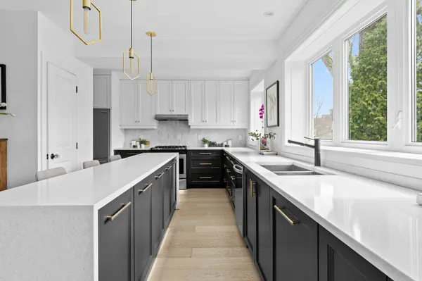 47 Don Valley DR, Toronto E03, ON M4K 2J1