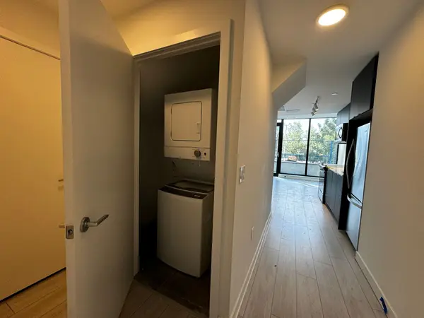 1604 Charles ST #123 B, Whitby, ON L1N 0P2