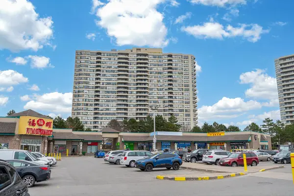 3 Greystone Walk DR #1918, Toronto E04, ON M1K 5J4