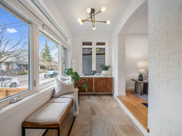 38 Larchmount AVE, Toronto E01, ON M4M 2Y7