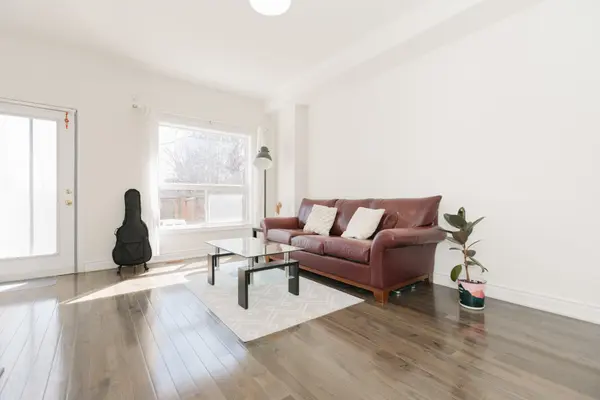 22 Loring Doolittle CT, Aurora, ON L4G 7Y8