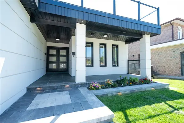 157 Jeanne DR, Vaughan, ON L4L 1X8