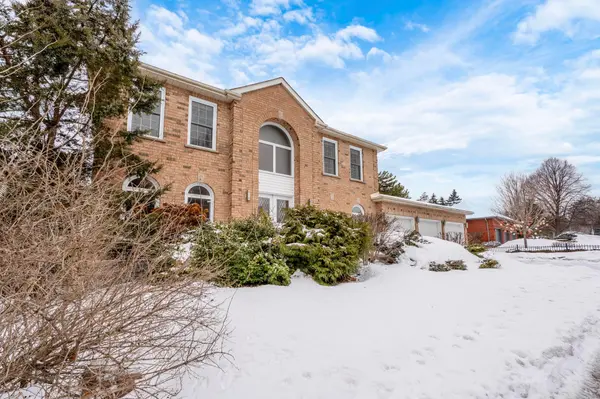 235 Kemano RD, Aurora, ON L4G 5Z1