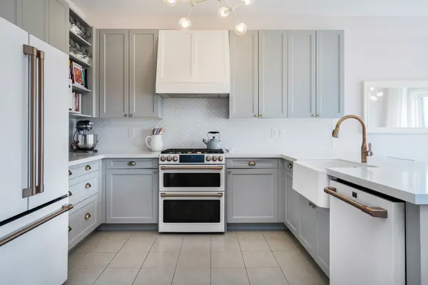 222 Springfield CRES, Clearview, ON L0M 1S0