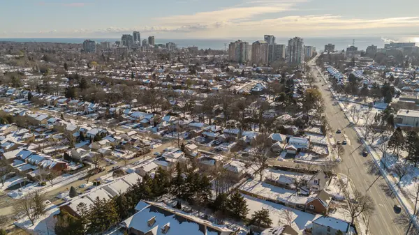 755 Maple AVE, Burlington, ON L7S 2K1