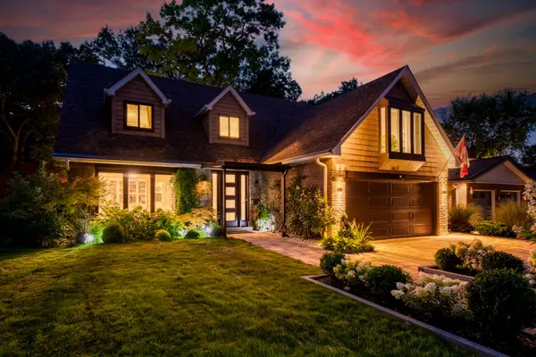 1005 Fair Birch DR, Mississauga, ON L5H 1M4