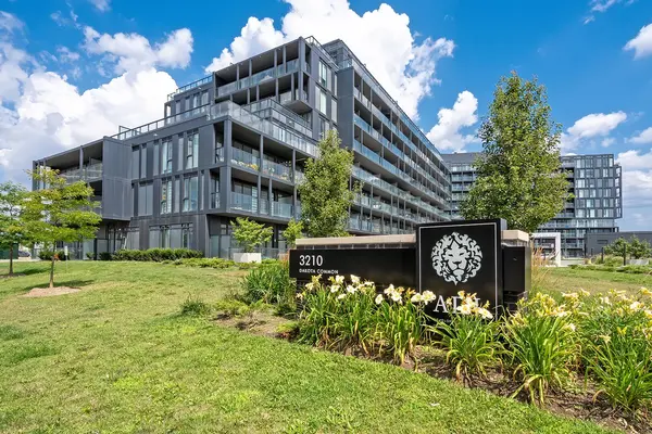 3210 Dakota Common #A106, Burlington, ON L7M 2A8