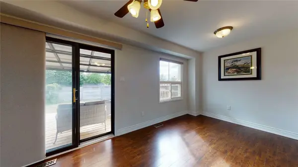 44 Elmstead CT, Brampton, ON L6Y 4C2