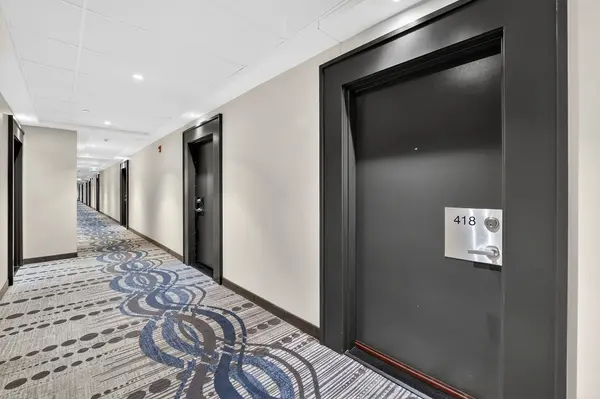 4040 Upper Middle RD #418, Burlington, ON L7M 0H2