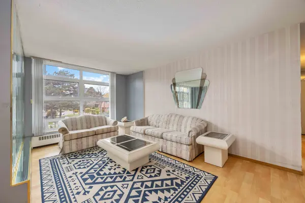 345 Driftwood AVE #210, Toronto W05, ON M3N 2P4