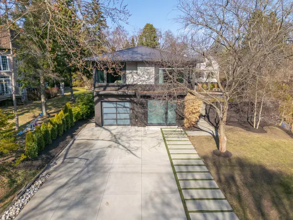 185 Morrison RD, Oakville, ON L6J 4J3