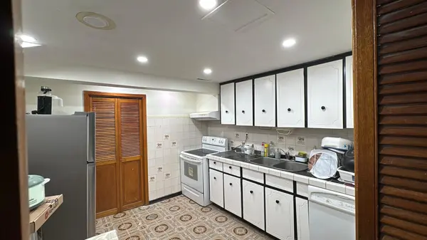 55 Maryhill DR, Toronto W10, ON M9V 3C3