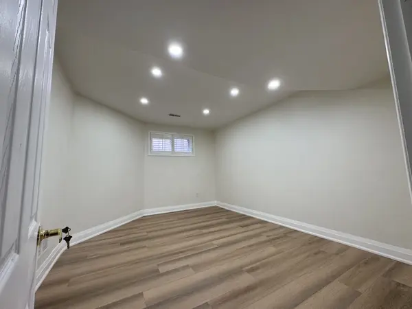 55 Maryhill DR, Toronto W10, ON M9V 3C3