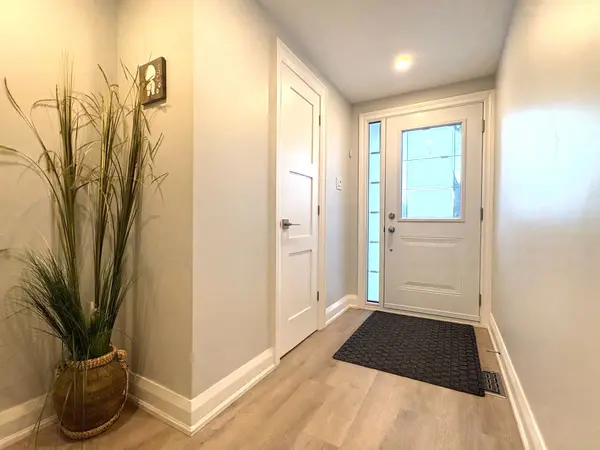 629 Rathburn RD #30, Toronto W08, ON M9C 3T5