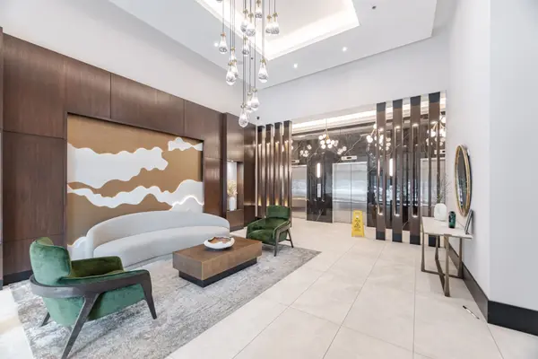 4065 Brickstone Mews #706, Mississauga, ON L5B 0G3