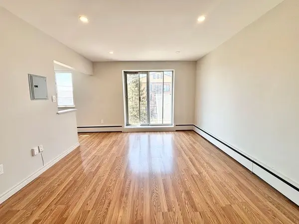 10 West Park AVE #7, Hamilton, ON L8S 3M3