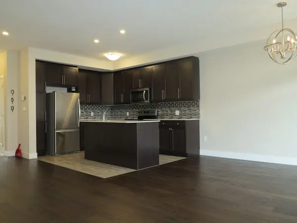 1960 Dalmagarry RD #57, London North, ON N6G 0T8