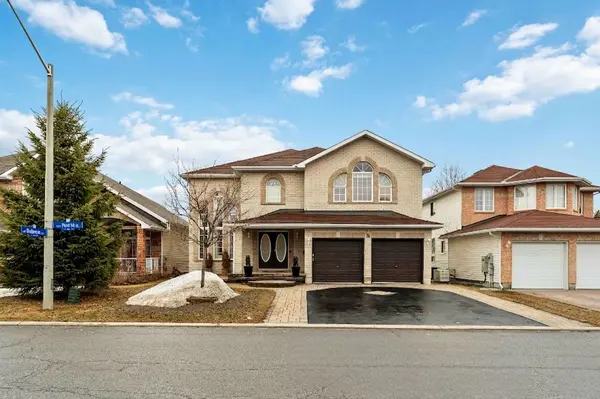 38 Penrith ST, Kanata, ON K2W 1E5