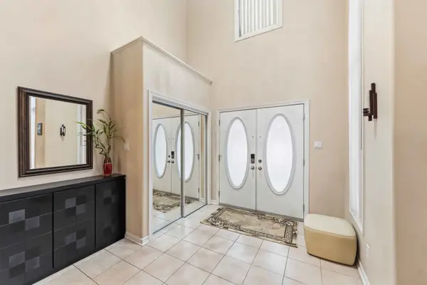 38 Penrith ST, Kanata, ON K2W 1E5