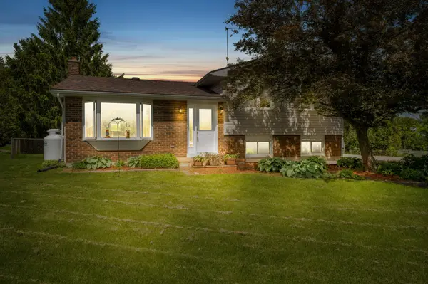 21 McDonald CRES, Greater Napanee, ON K7R 3K6