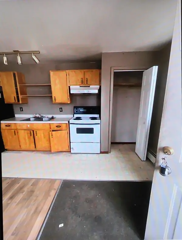 14 Isabella ST #1, South River, ON P0A 1X0