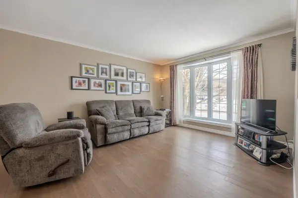 195 MacBeth CRES, North Bay, ON P1B 7X7