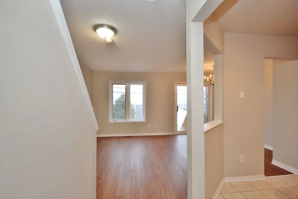 139 Oakfield CRES, Barrhaven, ON K2J 5H8