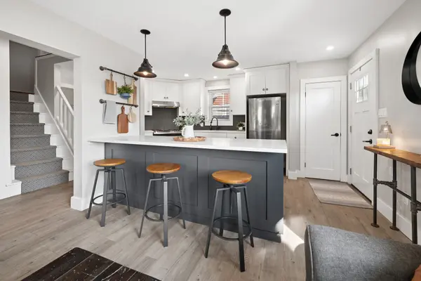 17 Barclay AVE, Kitchener, ON N2M 4B2