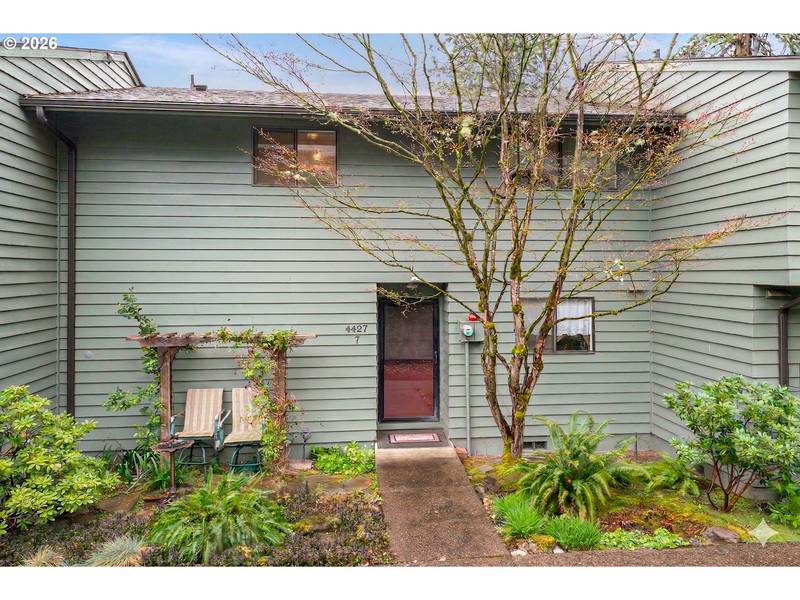 4427 FOX HOLLOW RD #7, Eugene, OR 97405