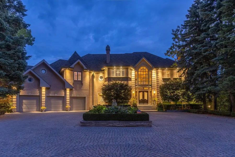 48 Old Park LN, Richmond Hill, ON L4B 2L3