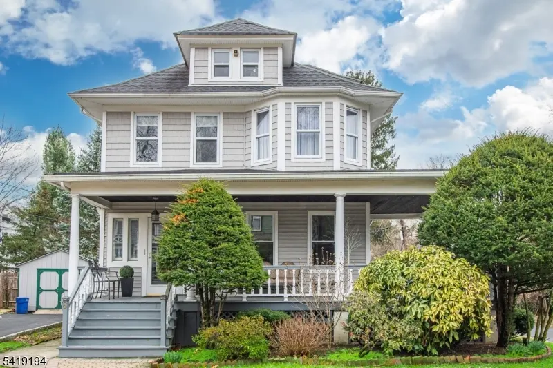 8 Appleton Rd, Bloomfield Twp., NJ 07003