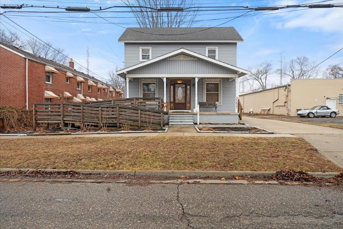 35457 Brush ST, Wayne City, MI 48184