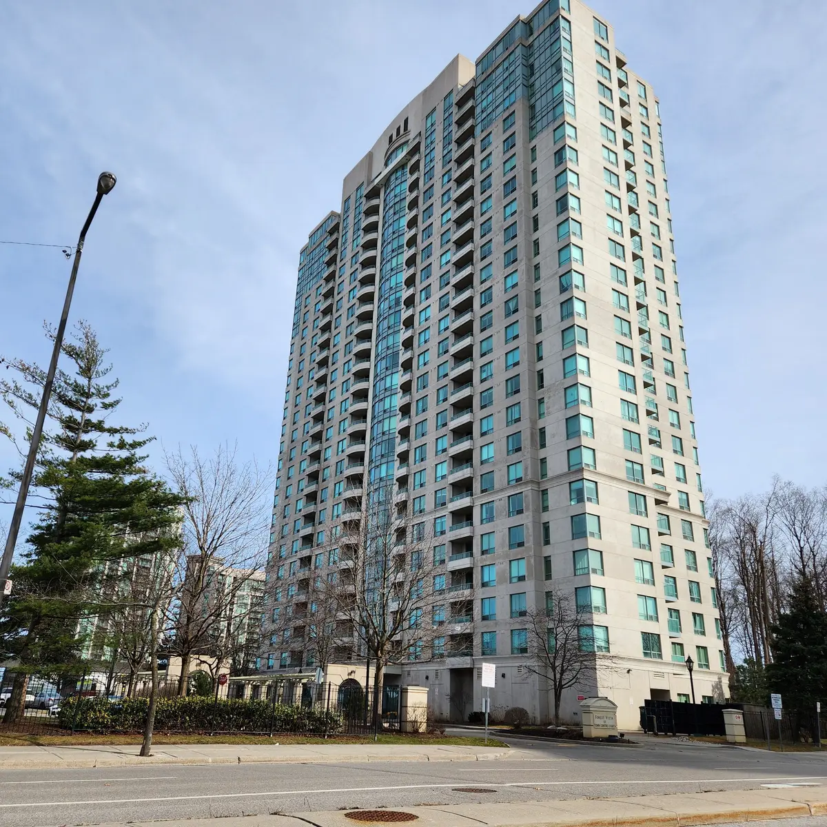 61 Town Centre CT #1104, Toronto E09, ON M1P 5C5