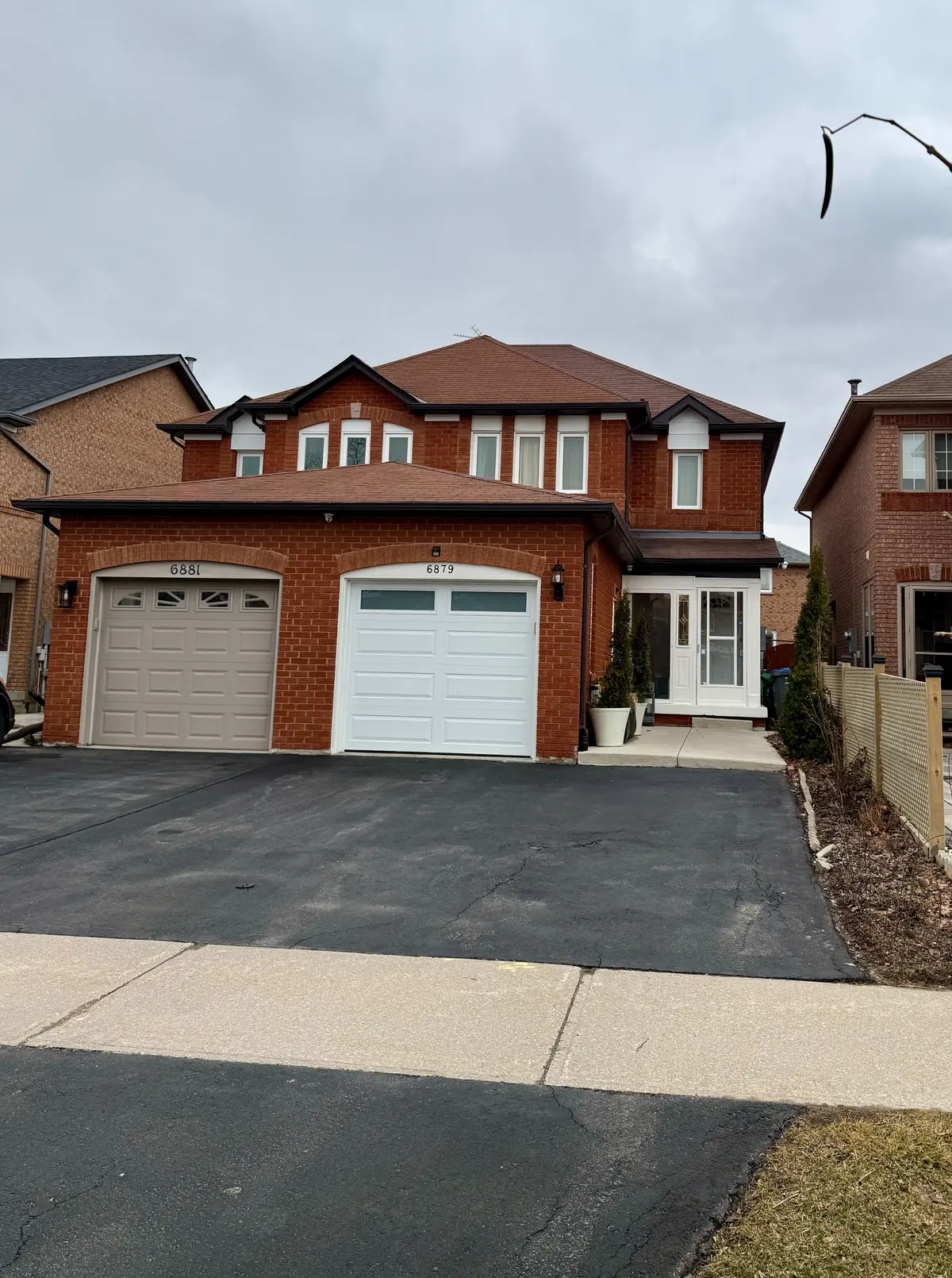 6879 Bansbridge CRES, Mississauga, ON L5N 6T2