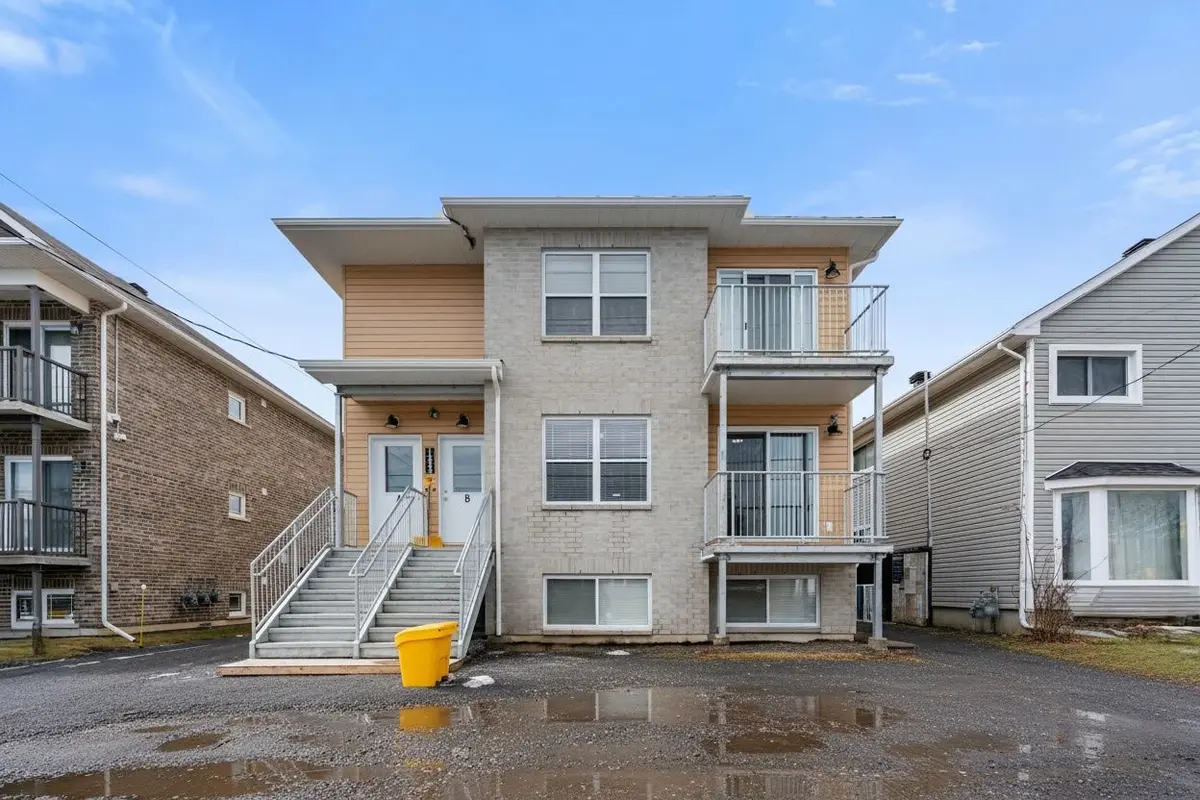 1234 Cumberland ST #B, Cornwall, ON K6J 4K5