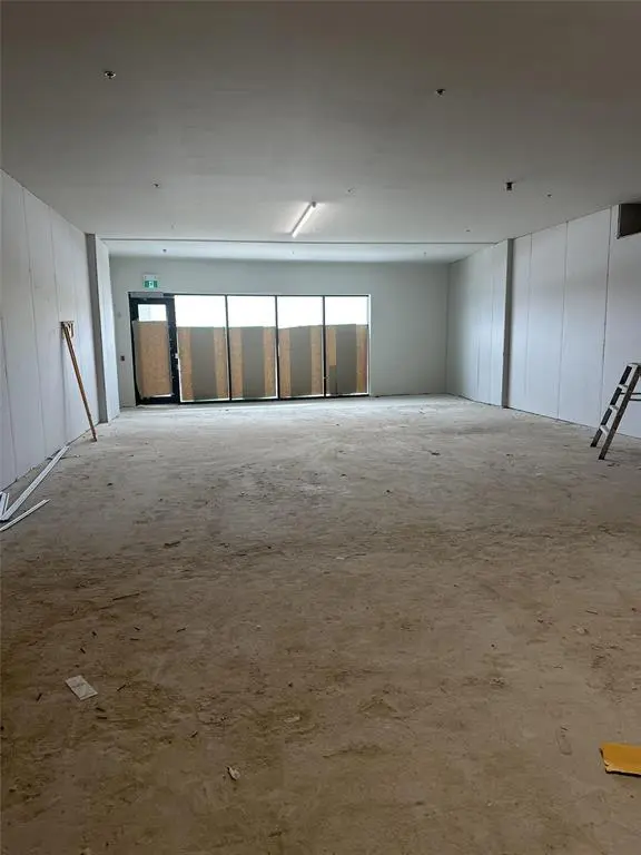 25 Riel AVE, Winnipeg, MB R2M 2M4