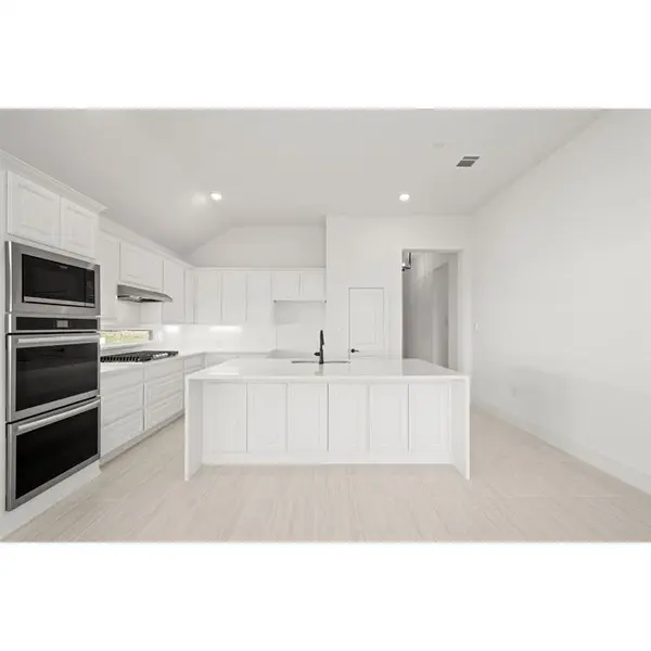 8716 Heartland Drive, Fort Worth, TX 76123