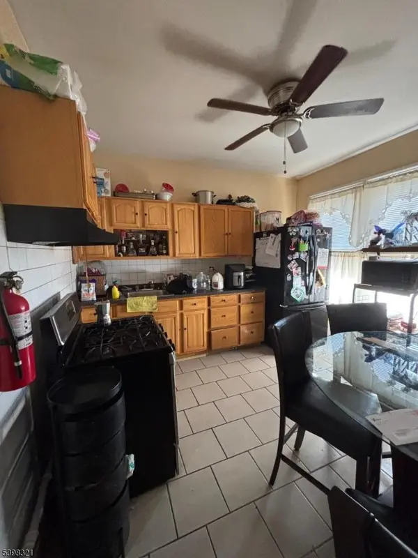 552 River St, Paterson City, NJ 07524