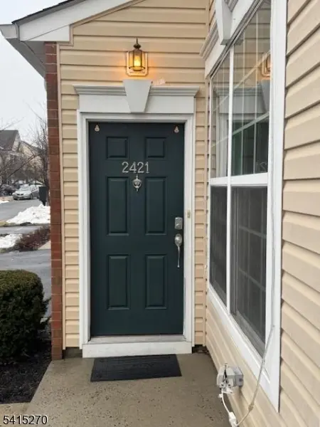 2421 Canterbury Ln, North Brunswick Twp., NJ 08902