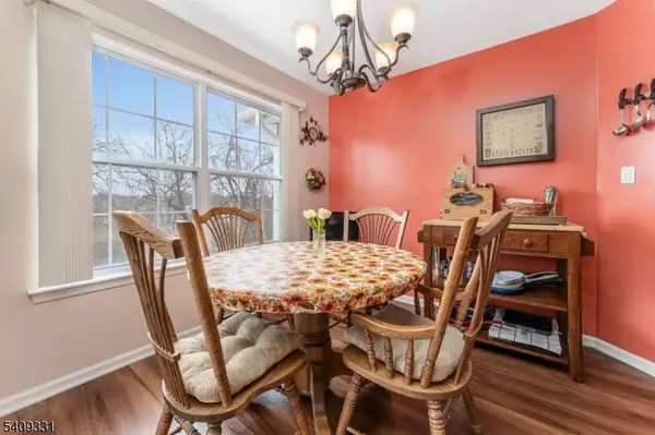 216 Bald Eagle Dr, Lopatcong Twp., NJ 08886