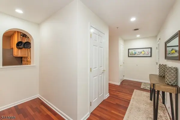 91 Roseland Ave #C7, Caldwell Boro Twp., NJ 07006