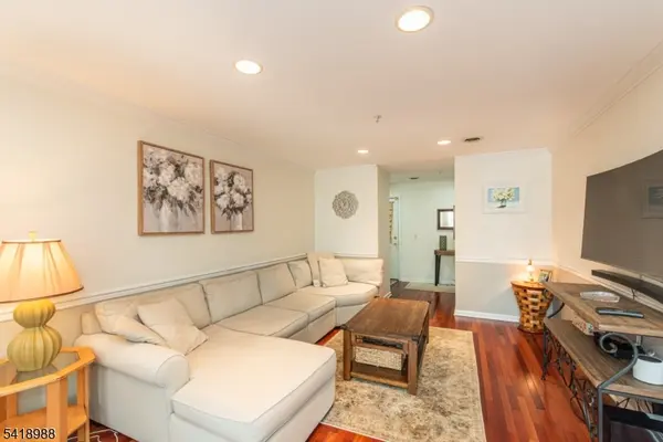 91 Roseland Ave #C7, Caldwell Boro Twp., NJ 07006