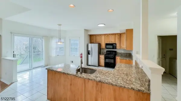 9 Collins Dr, Hillsborough Twp., NJ 08844