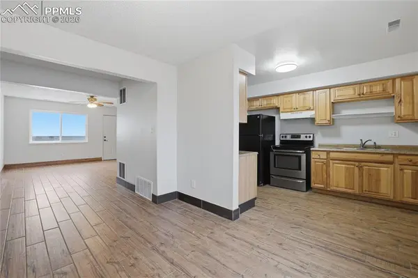 336 Robbins Mill PL, Colorado Springs, CO 80910