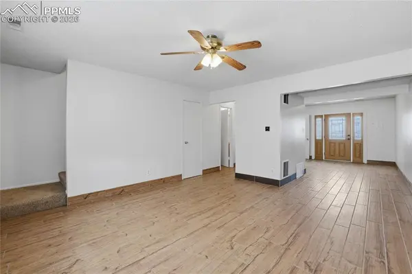 336 Robbins Mill PL, Colorado Springs, CO 80910