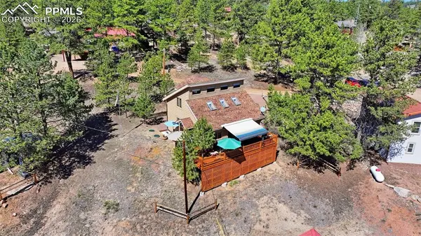 28 Signalman LN, Lake George, CO 80827
