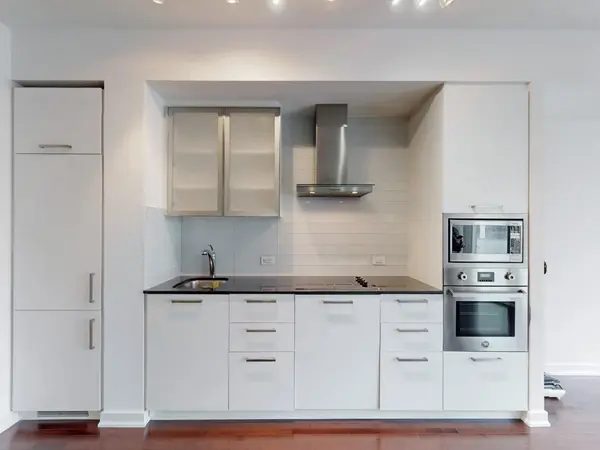 14 York ST #3001, Toronto C01, ON M5J 0B1