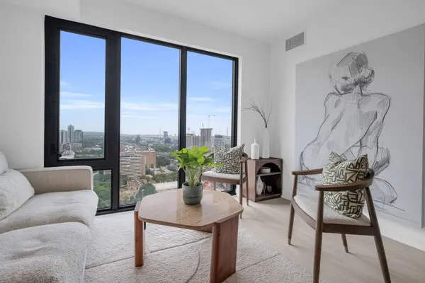 47 Mutual ST #3106, Toronto C08, ON M5B 0C6