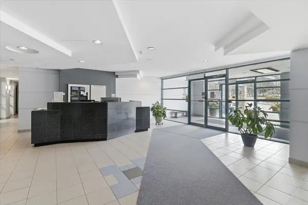 90 Dale AVE #1705, Toronto E08, ON M1J 3N4