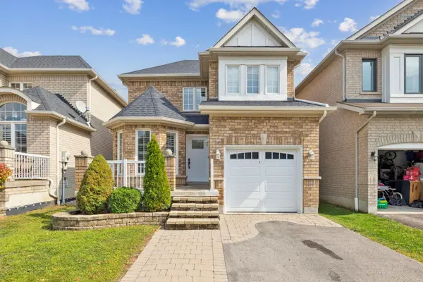 43 Chatterson ST, Whitby, ON L1R 0B3